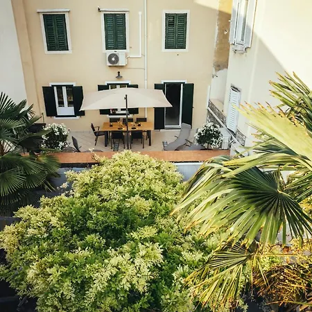Park Apartment